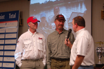 8b75c522-da11-43cd-9df8-72d436945dd3