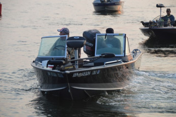 9B5A917E-6541-40AF-AC89-8225D4FAC3D2