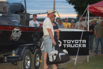 CB65AA68-F52D-488C-A793-F1E1C034D1FD