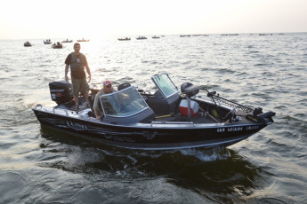 F70D2CC9-8671-40E8-8AF9-DBAD907A5FB6