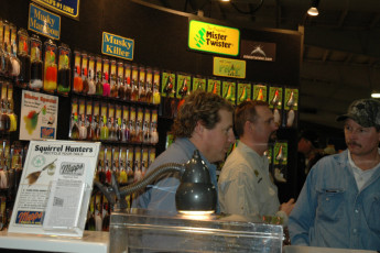 b7e6adfb-dcd5-4cd6-a349-73d6fbe9c802