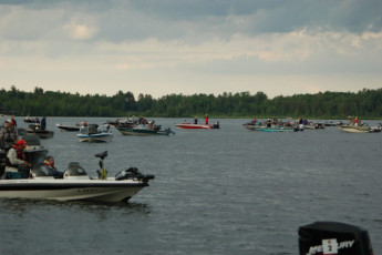 e52bb317-a047-4814-b153-bf9db208d31f