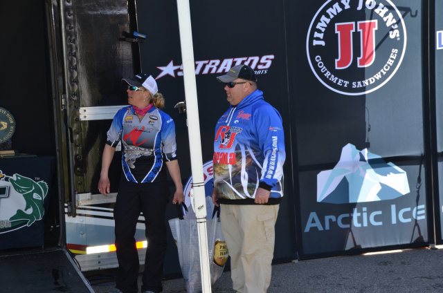 0021736C-3726-4600-80D5-A83FB73094F6