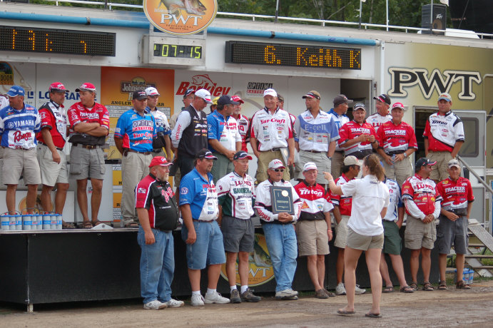 010FC86B-7281-48B3-8707-19B1E8B059CE