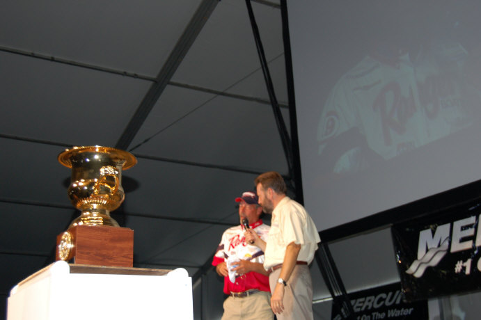 027869CA-09D8-497F-AC6C-641E3B60E3DB