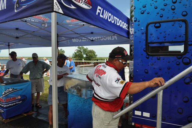 029D7DA7-46FC-46FF-ABDE-D1BF2537B000