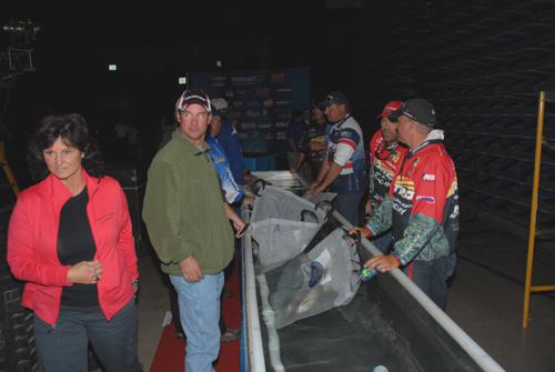 032687DB-5722-43A4-9274-02A670B6DCD6