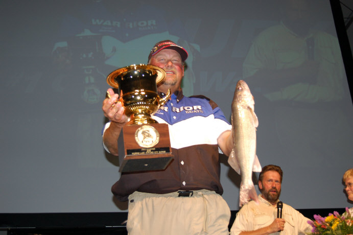 038792EF-EE71-4CDC-B15C-FB60E3DED585