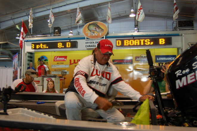 055B9729-6943-49F1-AD8B-A6848620DB27