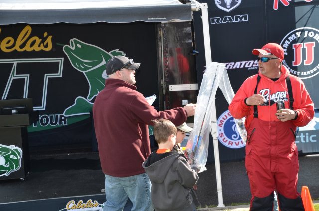 05944DE2-C8BF-4EEA-8674-A2DCFDD0091A