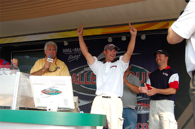 05C7FE80-B553-45EF-BBB3-1E6EB3070283