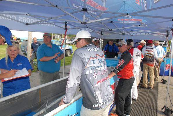 06B6898E-1737-4971-A174-896ADDA843FF