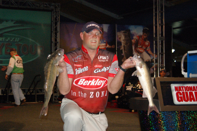 07DB0E9D-4F43-4220-B9FC-1B14D7CA2648