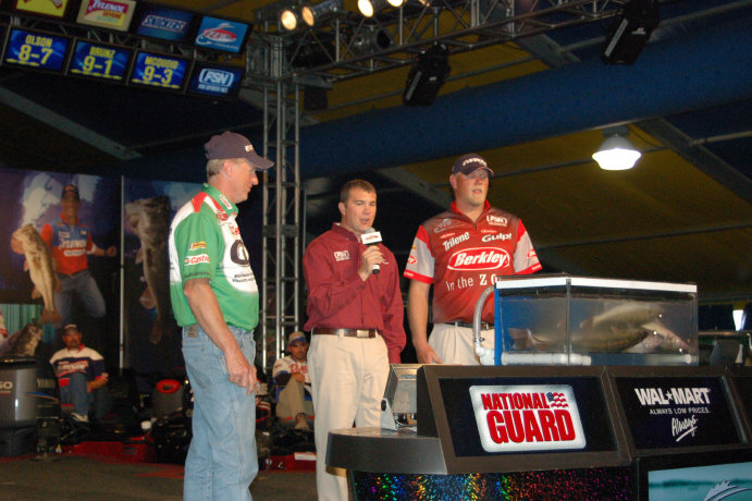 087052BC-B543-4BD8-89AC-2769FCAB4A3B