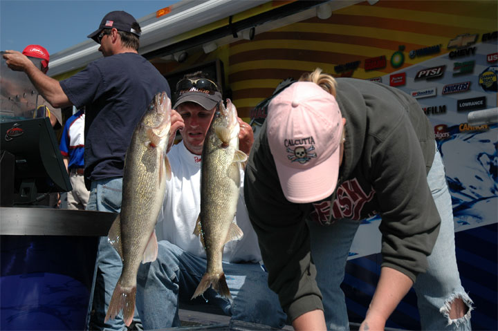 0880C1A9-7833-4DAB-9798-9C49A009A7C5