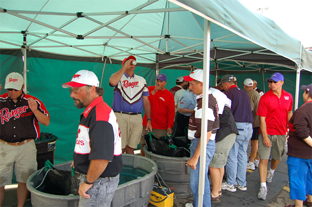 0892911E-177C-43E9-BBD2-7995E8B44E0D