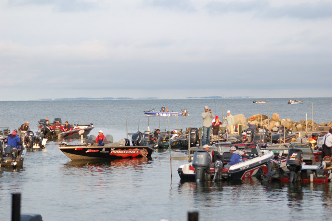 0A7483E6-0EE7-4EA1-86FA-30088D53482B