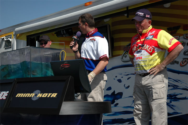 0BB6A190-43F7-44DD-99CC-20166D9B6360