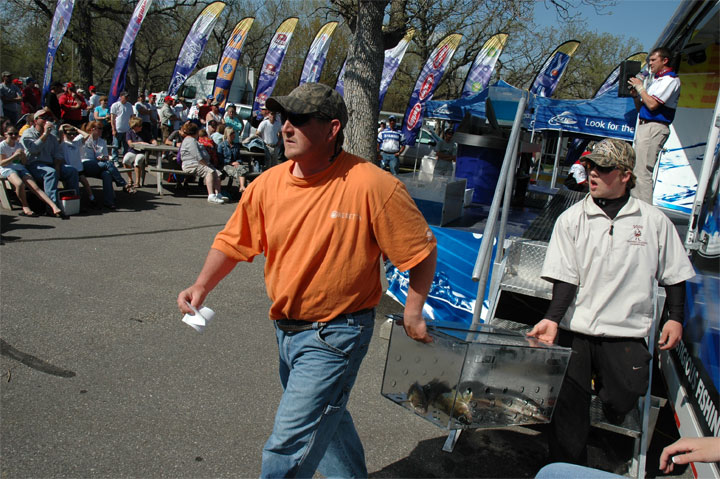 0C46C3F1-7F2A-4228-B010-D483CBDBFE64