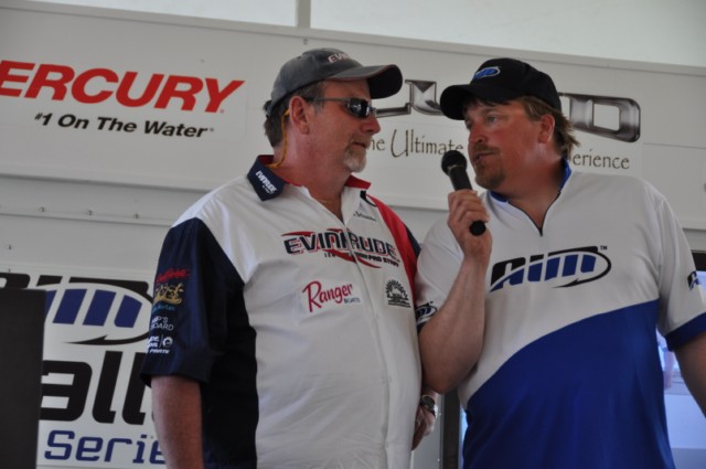 0D8BB1FB-7067-489E-B932-0D2B1E3263D8