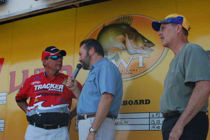 0EAEAC27-B192-47A5-ACD6-969792DC46BC