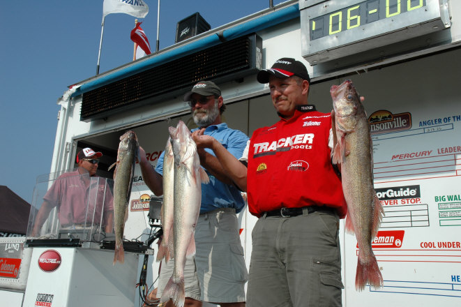 0F76F0D7-EB81-451D-BB92-CBB87C2C4EDA