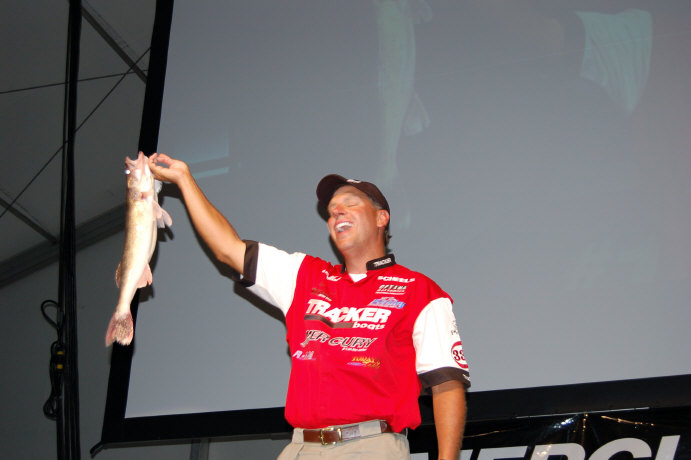 10806CE0-0A40-4916-B04F-0ED0D01F4C34