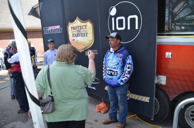 110EF5EF-3696-4188-8605-2969FFBA78C0