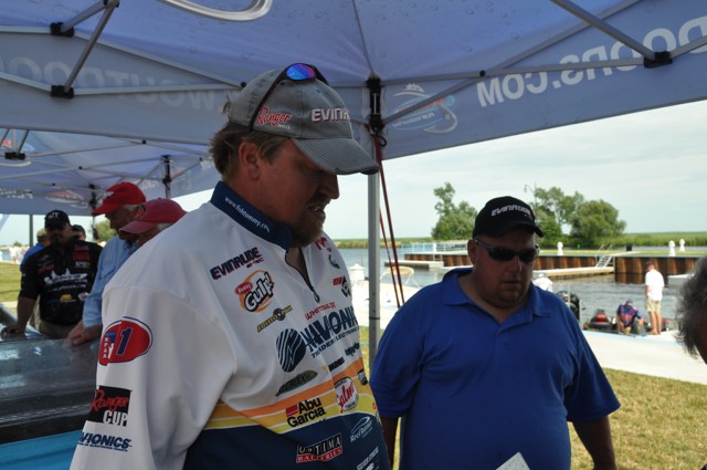 11A20E28-4298-4AD1-9BC9-8C0747966A04