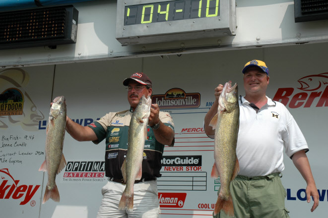 128FC508-0677-4C77-97A9-072300C28AE5