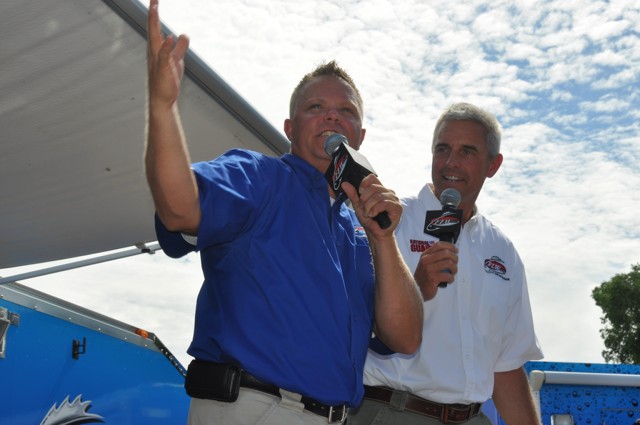 12C525F6-31F2-4174-B6B4-4A340D59E788