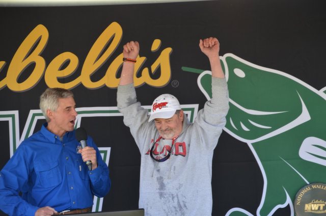 13C0D328-3165-40B4-8684-C6DBB7F35380