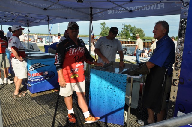 14236AB3-05FE-4DAC-BE13-830593262111