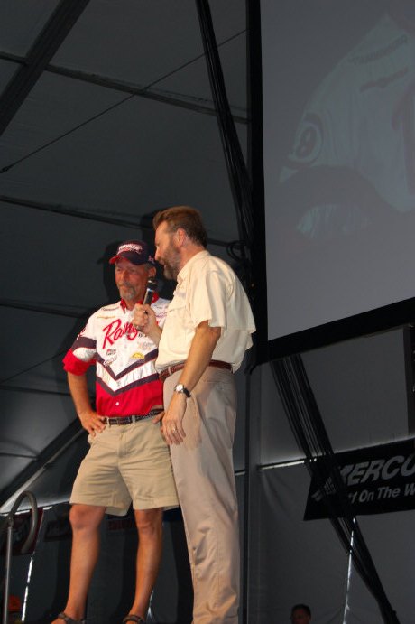 15AB9EF0-5B86-4907-B4E3-88280FE119AA