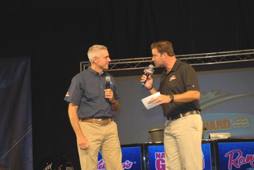 16BCCC4A-CB06-4B03-8673-B13041547E5C