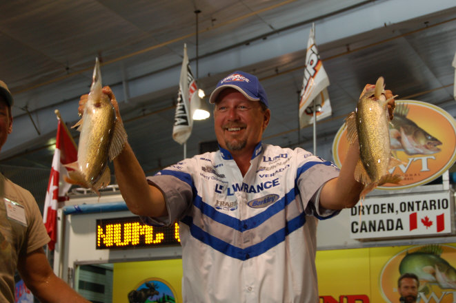 17EFE770-BEC4-4ED3-A0F3-23CE7F38DDA9