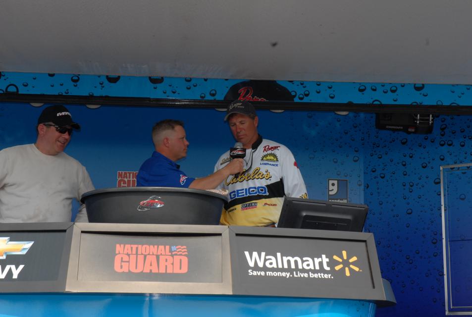 1DEB750E-77FB-4685-938D-DA44F8F811FC