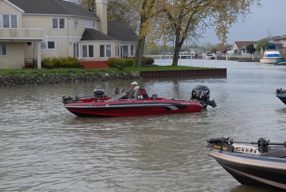 1E785CF7-034E-4129-9659-AFF3D3ACE4B1