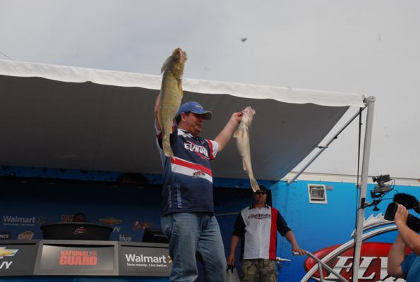 1E808E54-41EB-4C6E-B77E-730AC1221F5A