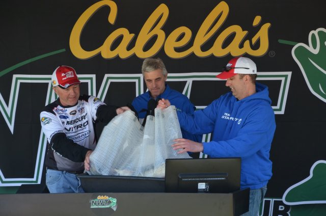 213732AB-2A6F-41FC-9EB8-F48F4D6DB8E2