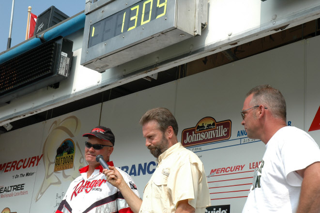 21D07983-483F-4302-AF05-228DD74C0D9C