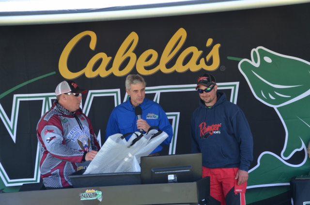 230FDE23-AF77-48BA-A50F-D176B9FDC292