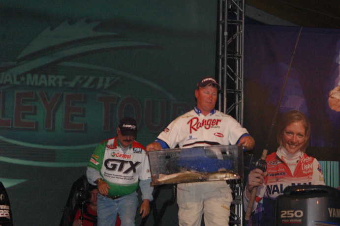 252D60A0-B96A-4B01-8B3E-7491E3143931