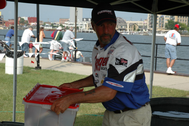 25A1489C-3EE8-4CBB-A02D-3C1E42D44B6D