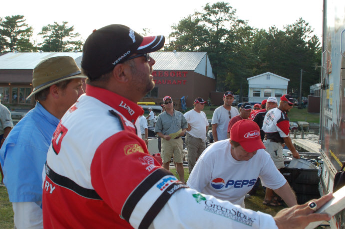 25BD7613-D5AE-4386-9185-331100555B9B