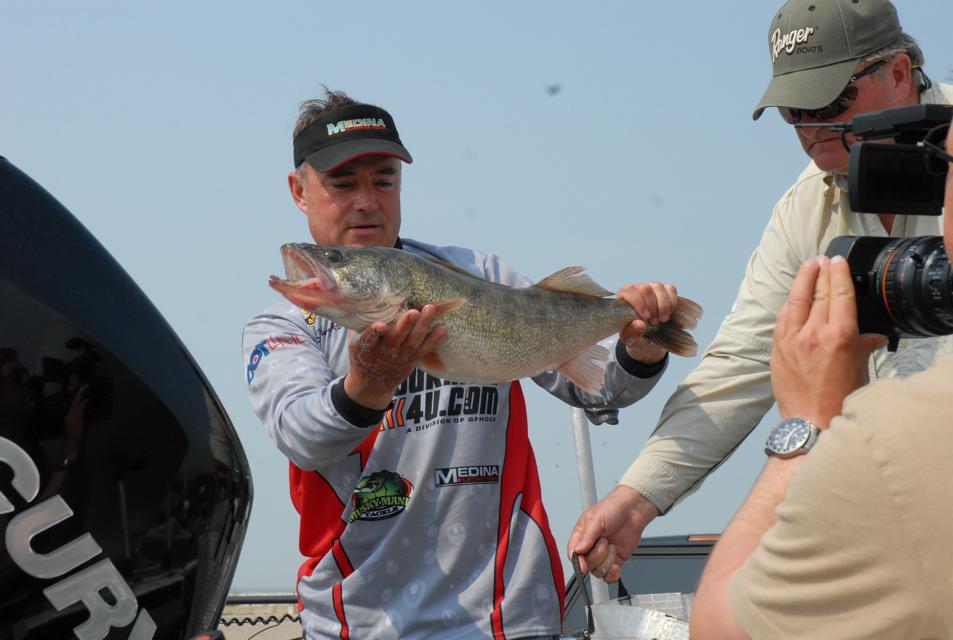 275D6CDA-94F8-4873-8A50-C213BBB62C19