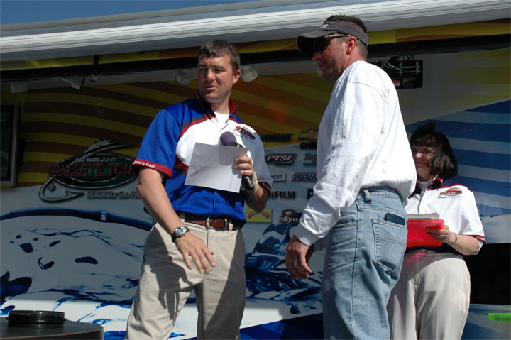 2780CBEE-FDCC-433F-9AFF-B80873836D1B