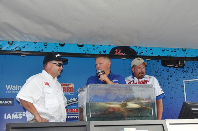 293DFE31-601B-4A71-BC9E-22F8A82CEFCA