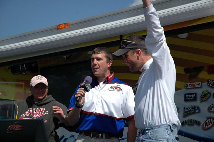 2D22CE33-C490-401B-ADB9-FAEE0C83747A