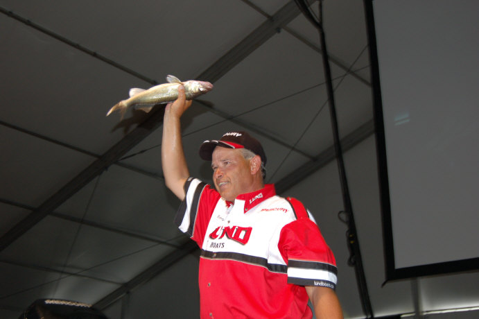 324EEB5E-D136-4691-A870-E605B38F22E5